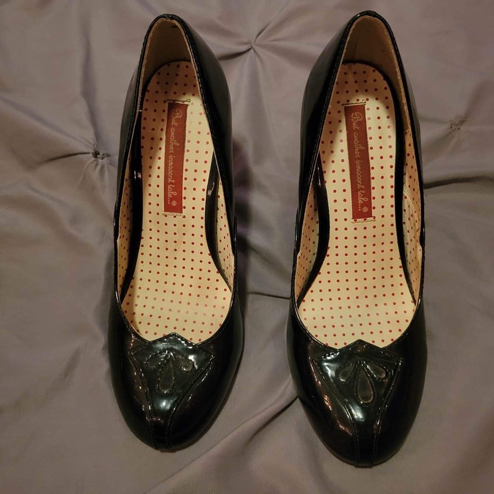 B.A.I.T. (But Another Innocent Tale) Black 4” Heels